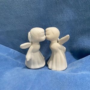 White Porcelain Kissing Angels, 4” tall